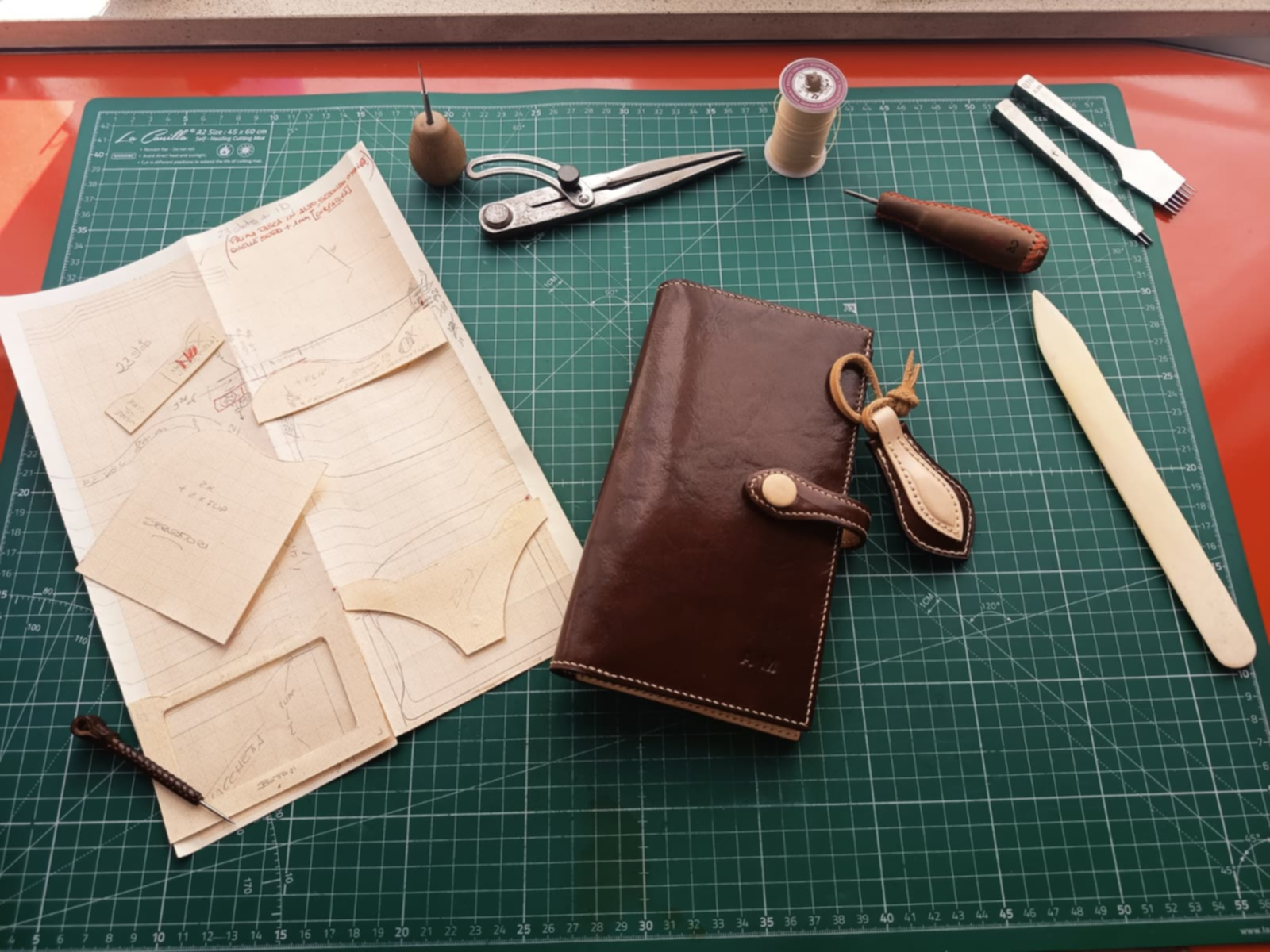 24 card slots long wallet